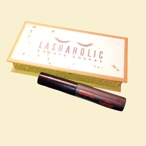 Lashaholic's Luxury Lashes and Black Lash Adhesive Set
